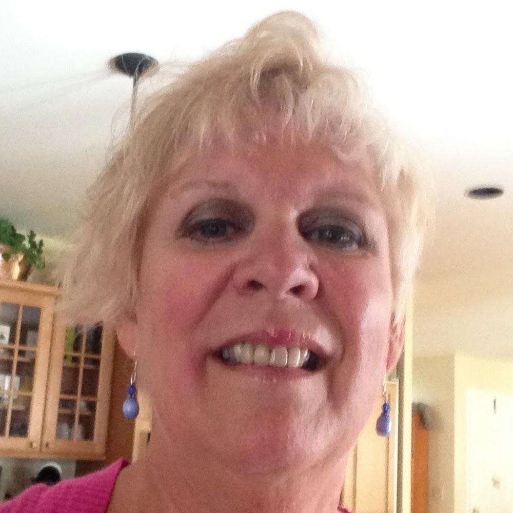 Meet your Posher, Cynthia